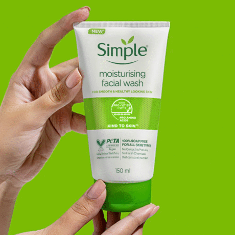 Simple Moisturising Facial Wash – Gentle Hydrating Face Cleanser for Sensitive Skin